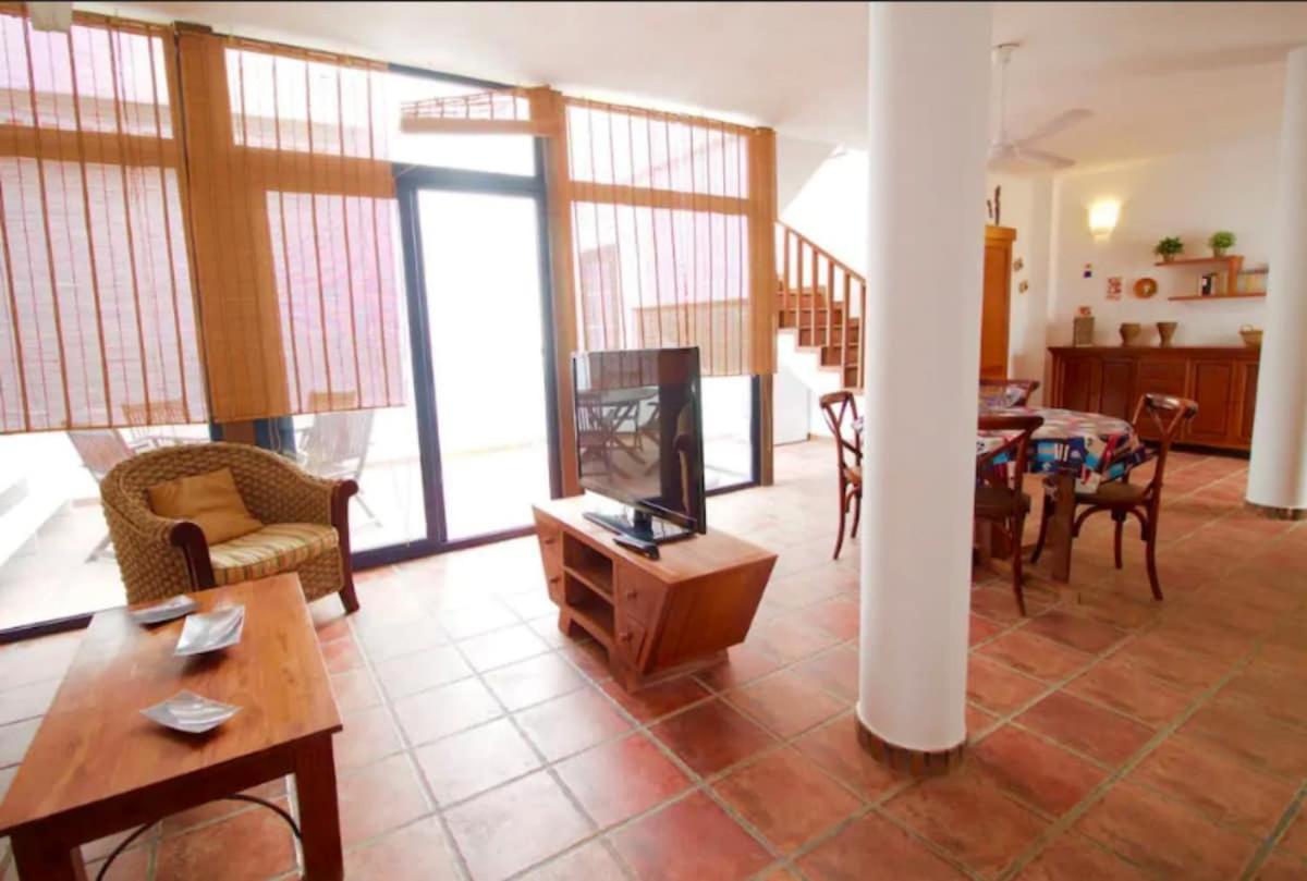Lightbooking La Graciosa Caleta de Sebo Exterior photo